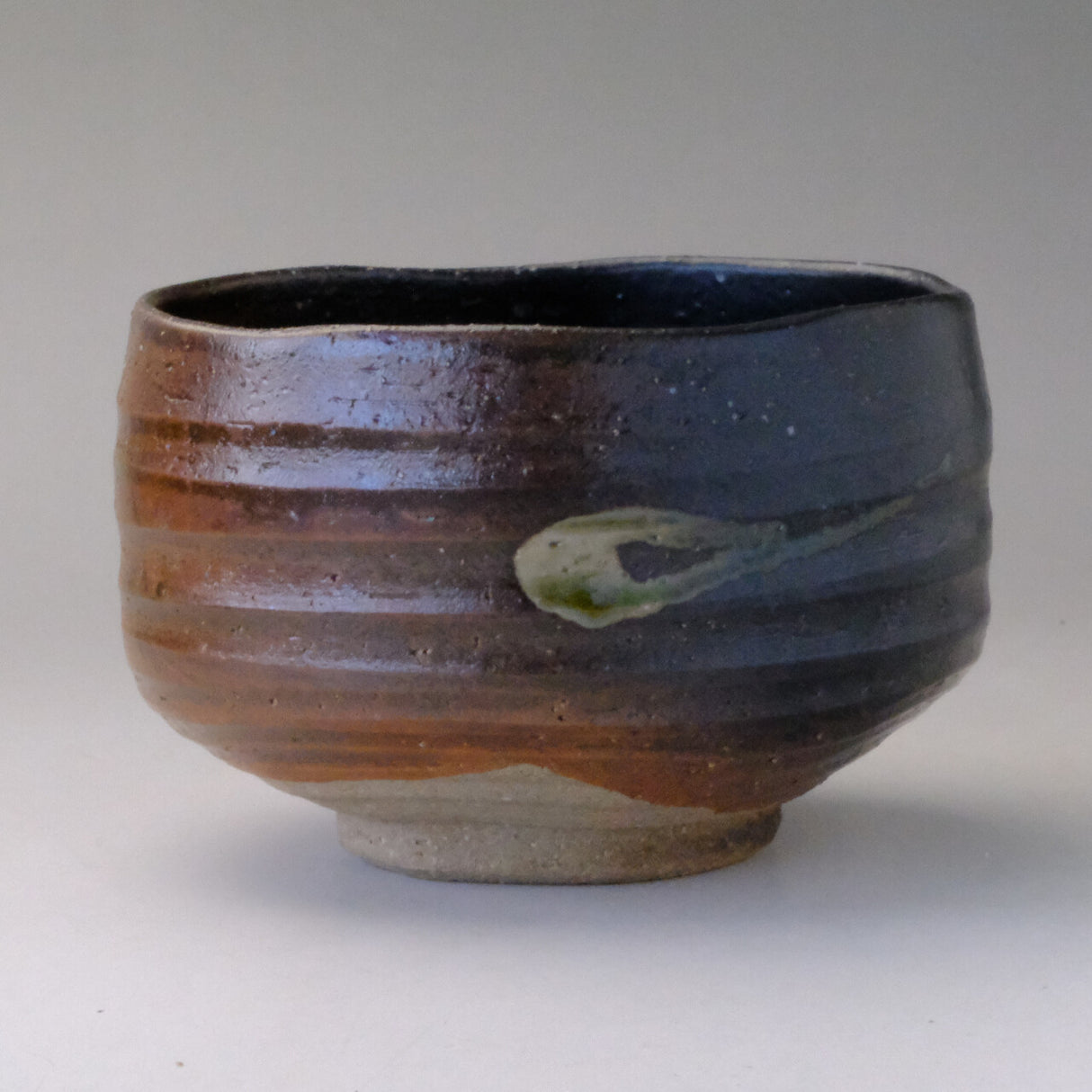 Kuro Fuki Bizen Brown Matcha Bowl