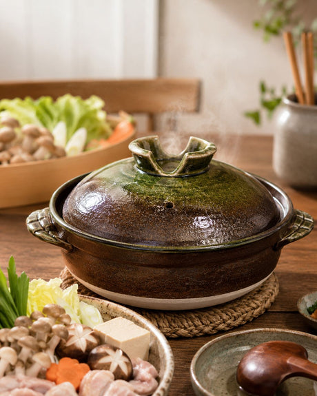 Clay Pots / Donabe
