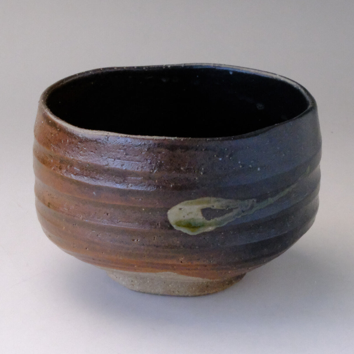 Kuro Fuki Bizen Brown Matcha Bowl